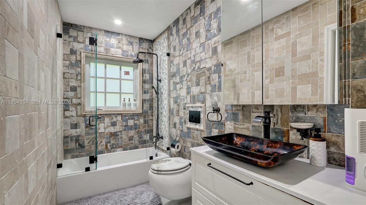 1311 Pierce St, Hollywood, FL 33019 Photo