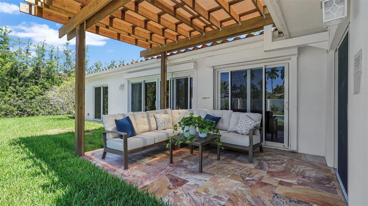 1311 Pierce St, Hollywood, FL 33019 Photo