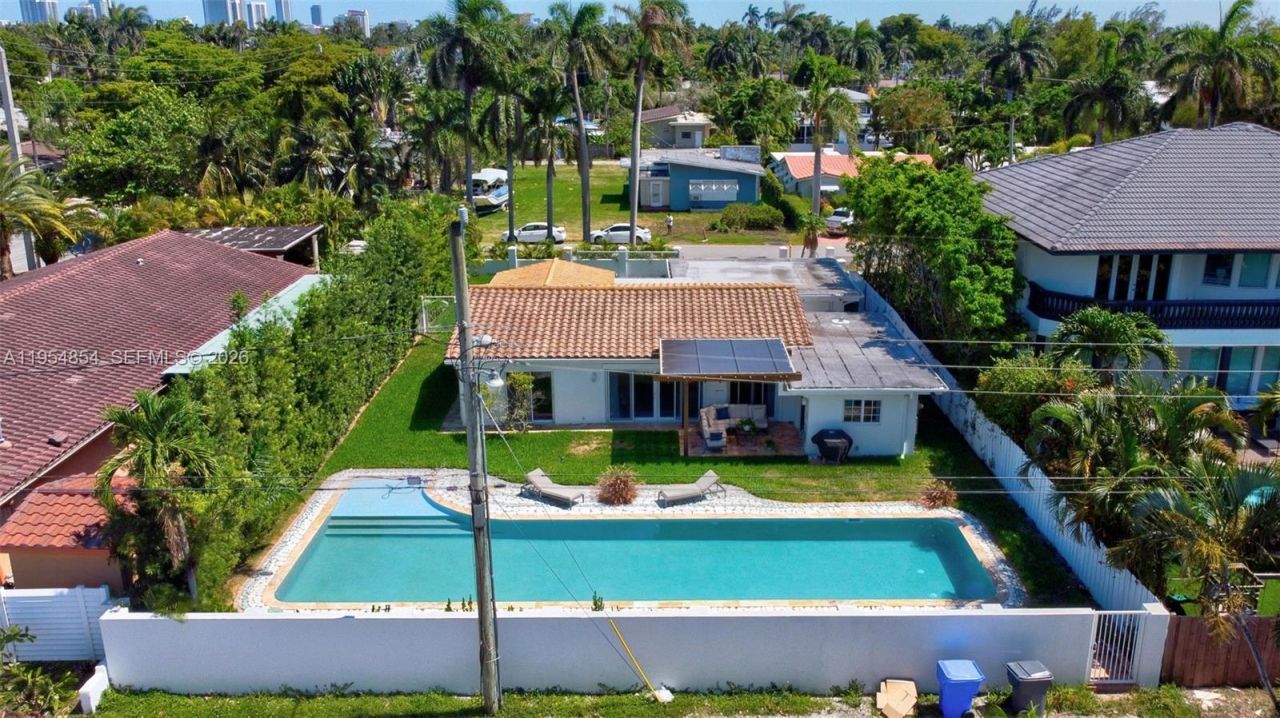 1311 Pierce St, Hollywood, FL 33019 Photo