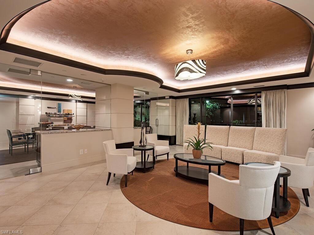 4451 Gulf Shore Blvd N, Unit 304, Naples, FL 34103 Photo