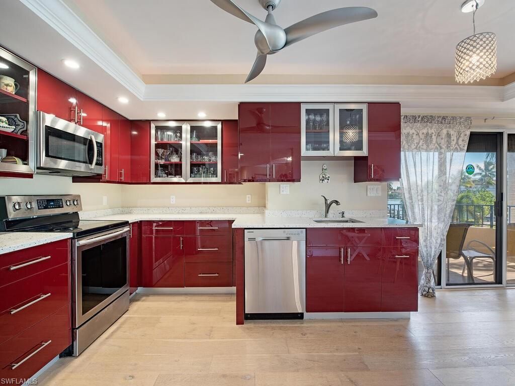 4451 Gulf Shore Blvd N, Unit 304, Naples, FL 34103 Photo