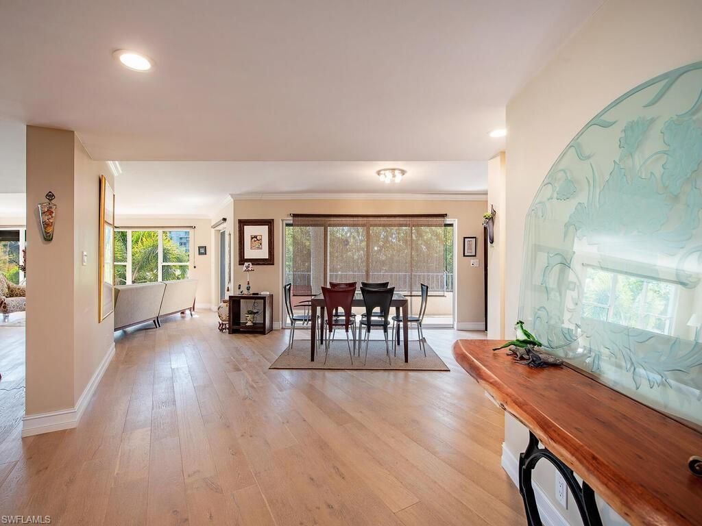 4451 Gulf Shore Blvd N, Unit 304, Naples, FL 34103 Photo