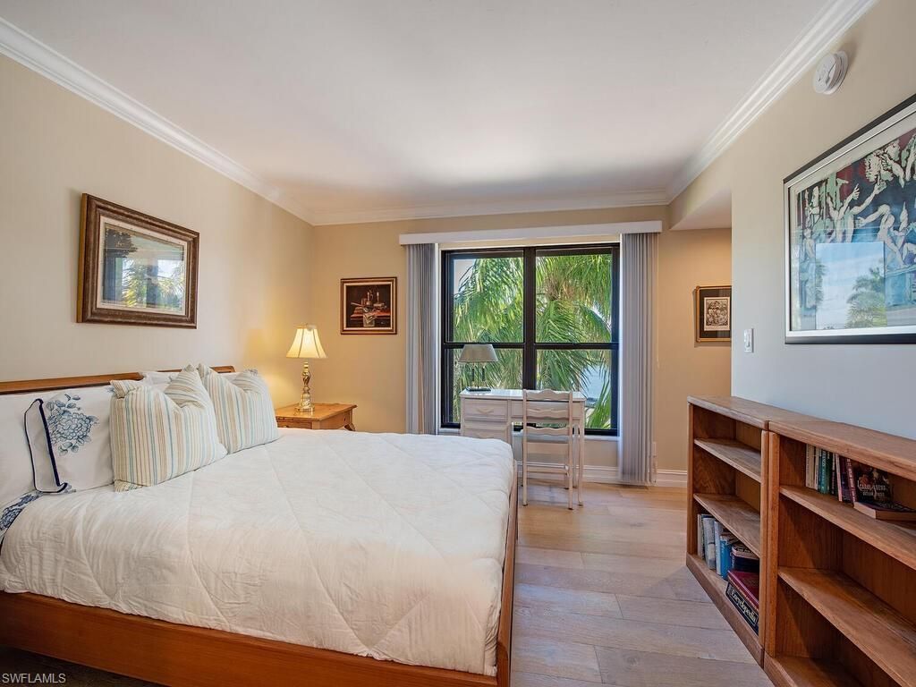 4451 Gulf Shore Blvd N, Unit 304, Naples, FL 34103 Photo