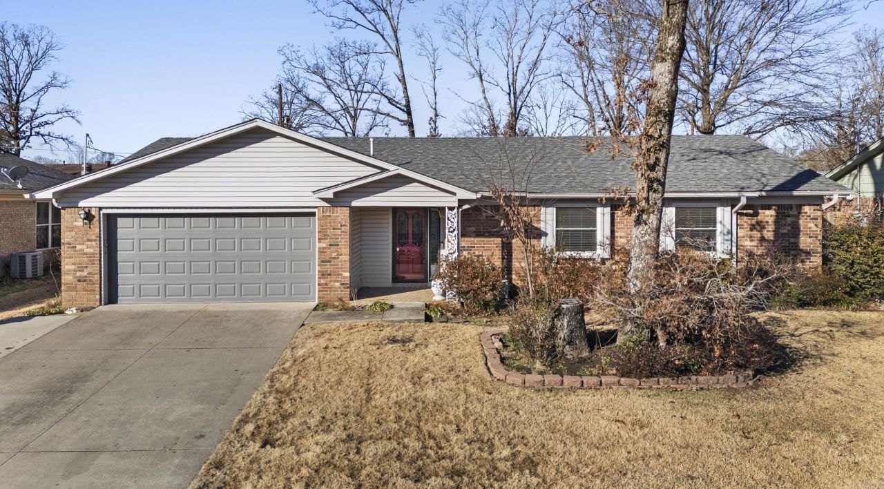 13 Pennwood Drive Sherwood, AR 72120