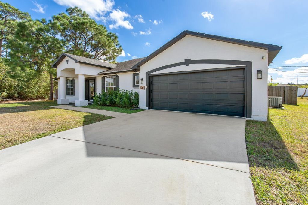 1701 SW Cadima Street, Port Saint Lucie, FL 34987 Photo