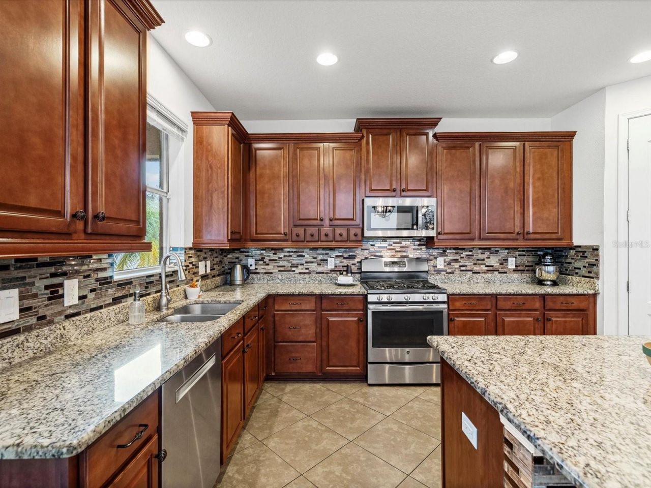 2214 Valterra Vista Way, Valrico, FL 33594 Photo