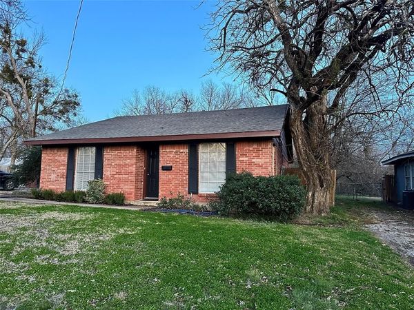 1206 Earl Street, Commerce, TX 75428