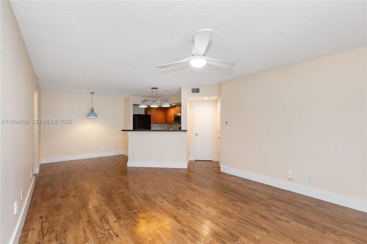 12760 Vista Isles Dr, Unit 711, Sunrise, FL 33325 Photo