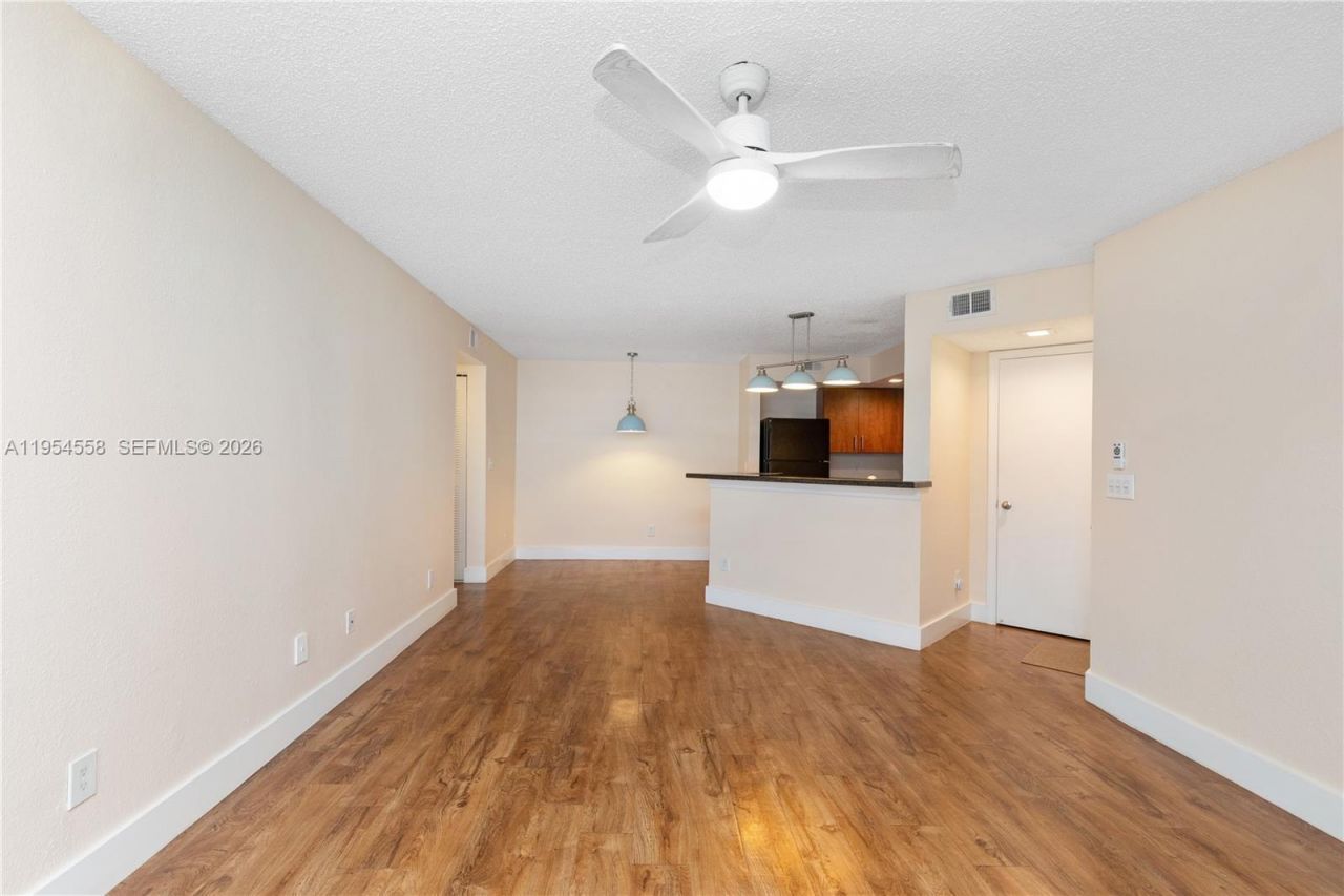 12760 Vista Isles Dr, Unit 711, Sunrise, FL 33325 Photo