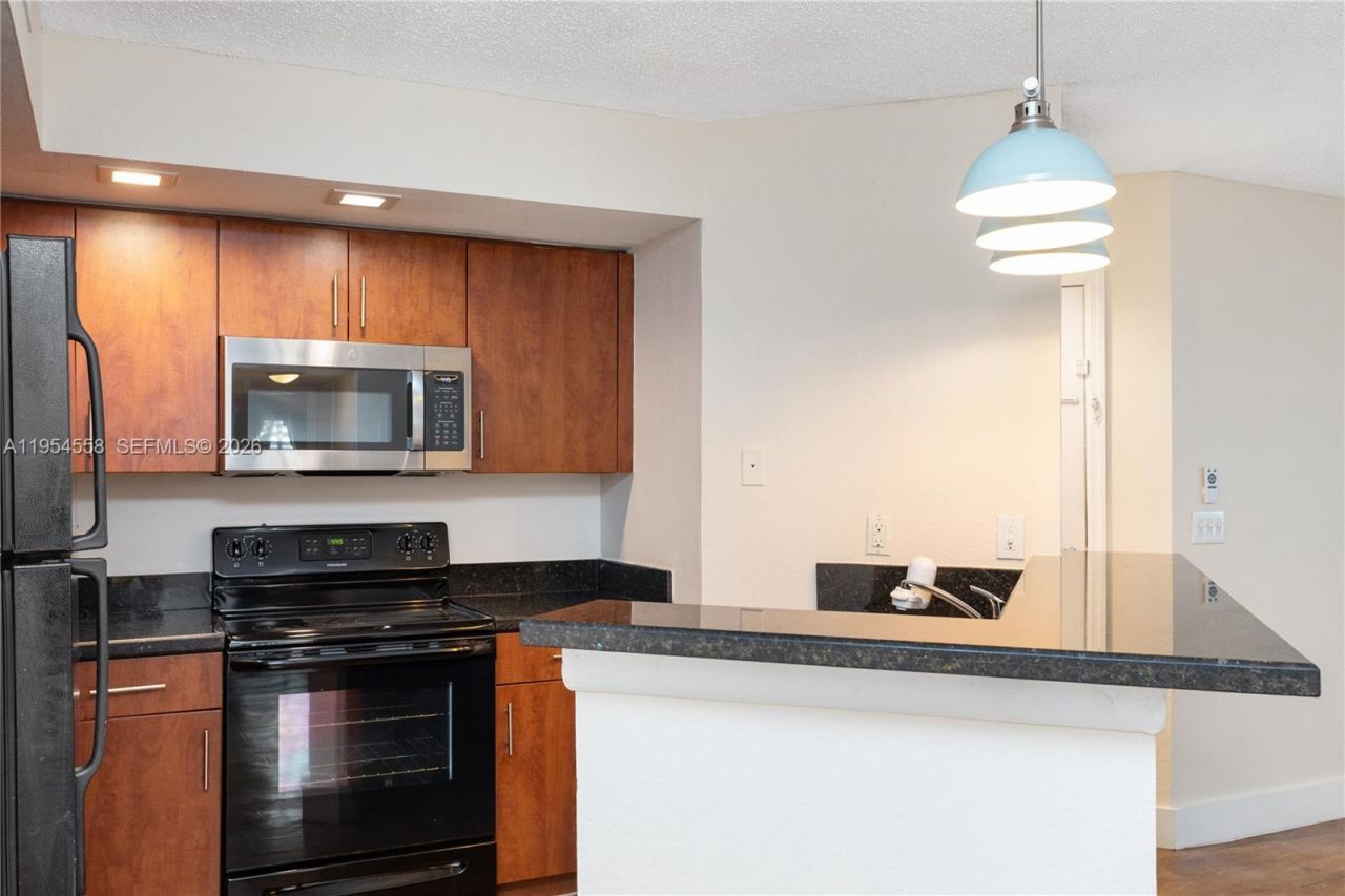 12760 Vista Isles Dr, Unit 711, Sunrise, FL 33325 Photo