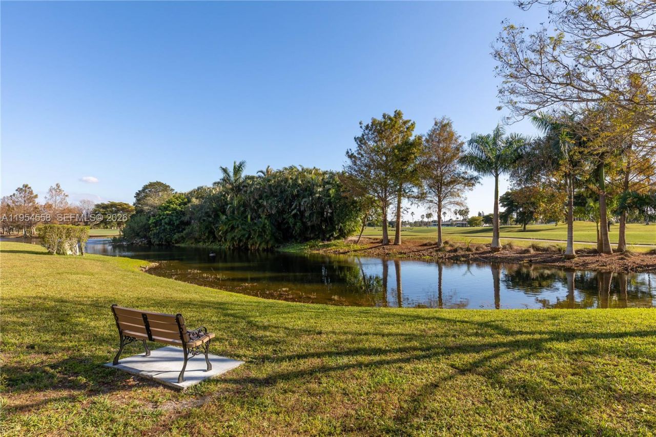 12760 Vista Isles Dr, Unit 711, Sunrise, FL 33325 Photo