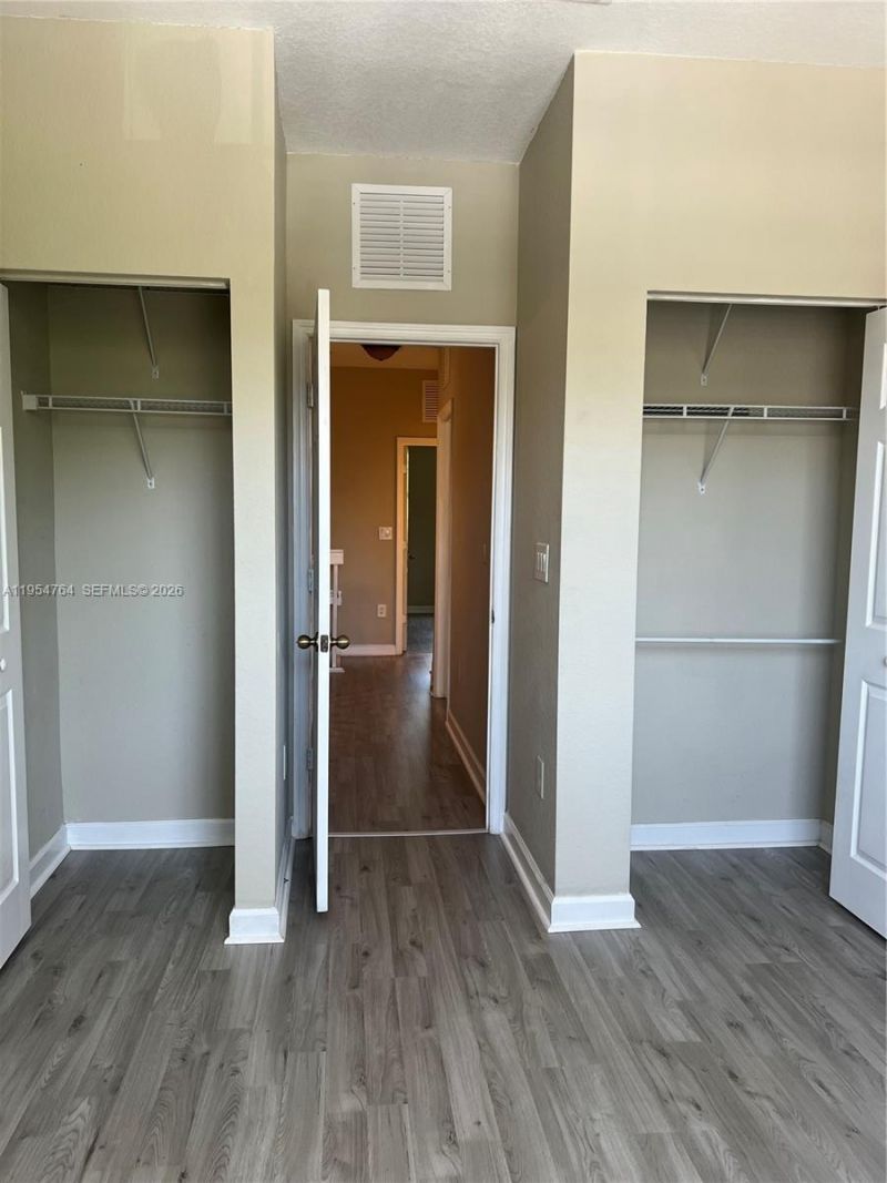 9353 SW 227th St, Unit 3-21, Cutler Bay, FL 33190 Photo