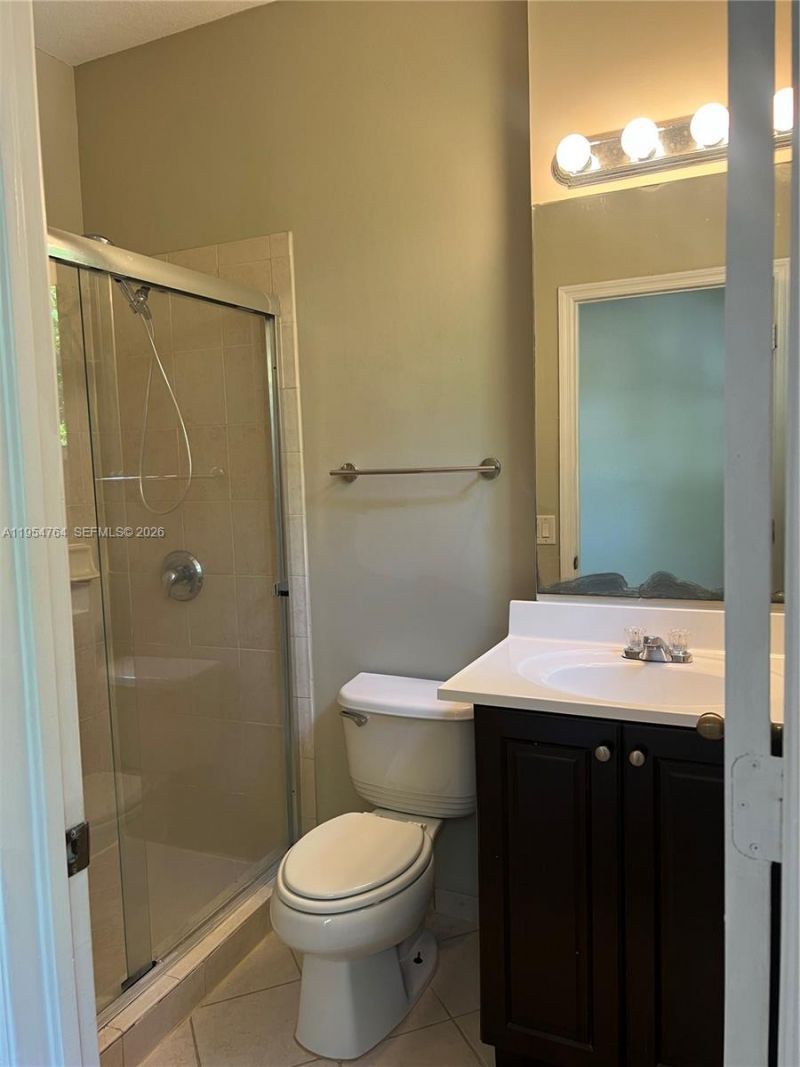 9353 SW 227th St, Unit 3-21, Cutler Bay, FL 33190 Photo