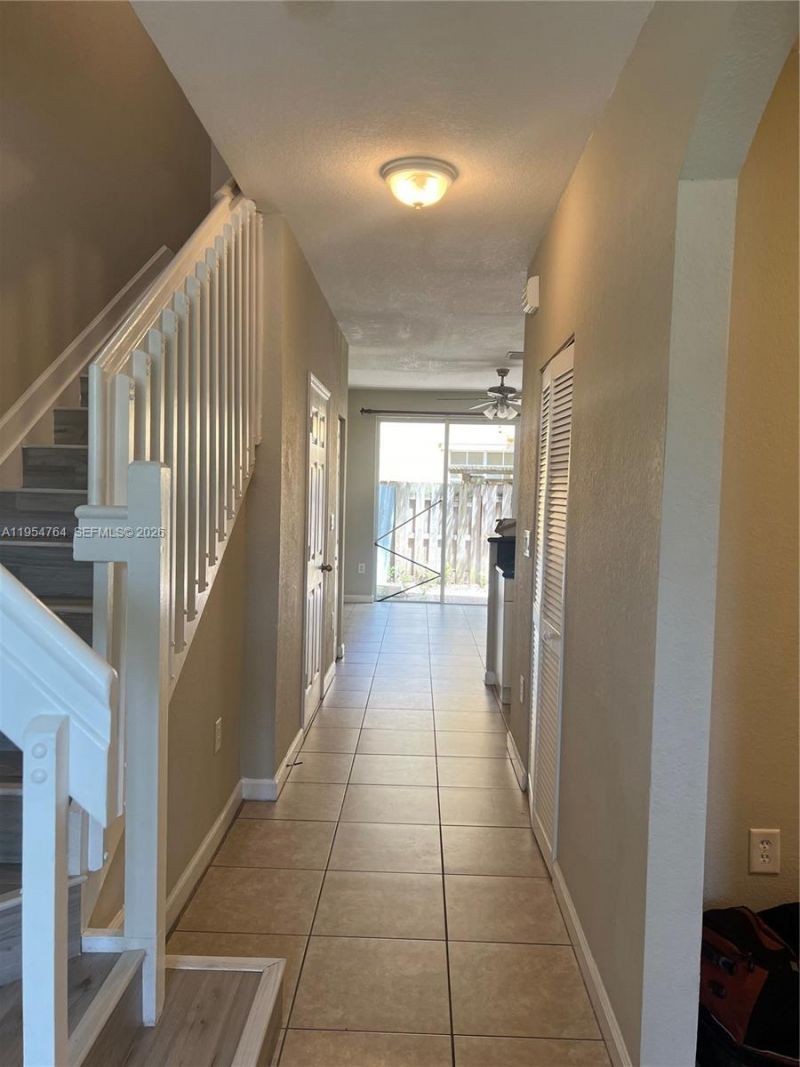 9353 SW 227th St, Unit 3-21, Cutler Bay, FL 33190 Photo