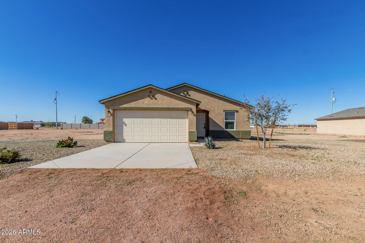 3760 N La Paz Drive, Eloy, AZ 85131 Main Photo