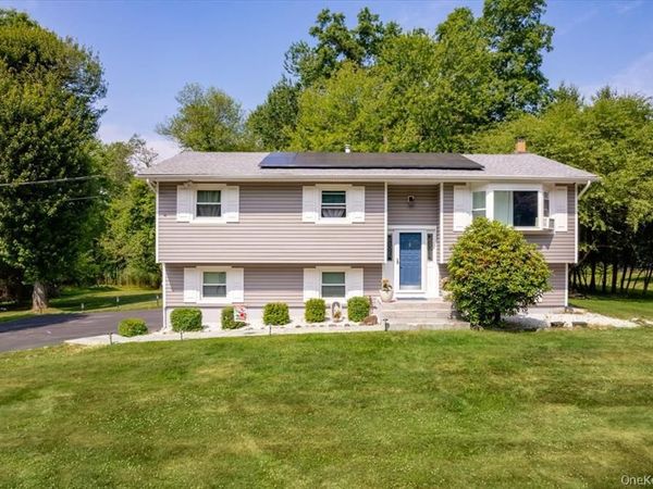 1 N Amundsen Lane , Airmont, NY 10901