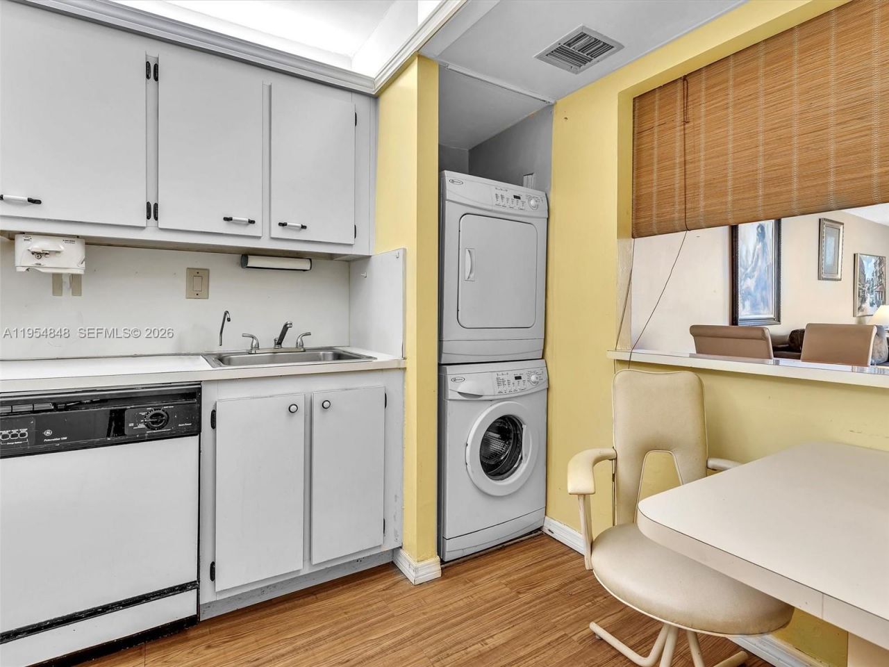 3731 N Country Club Dr, Unit 1223, Aventura, FL 33180 Photo