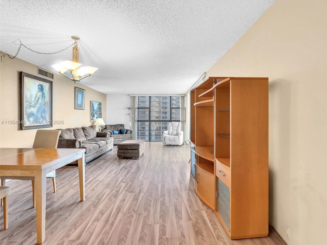 3731 N Country Club Dr, Unit 1223, Aventura, FL 33180 Photo