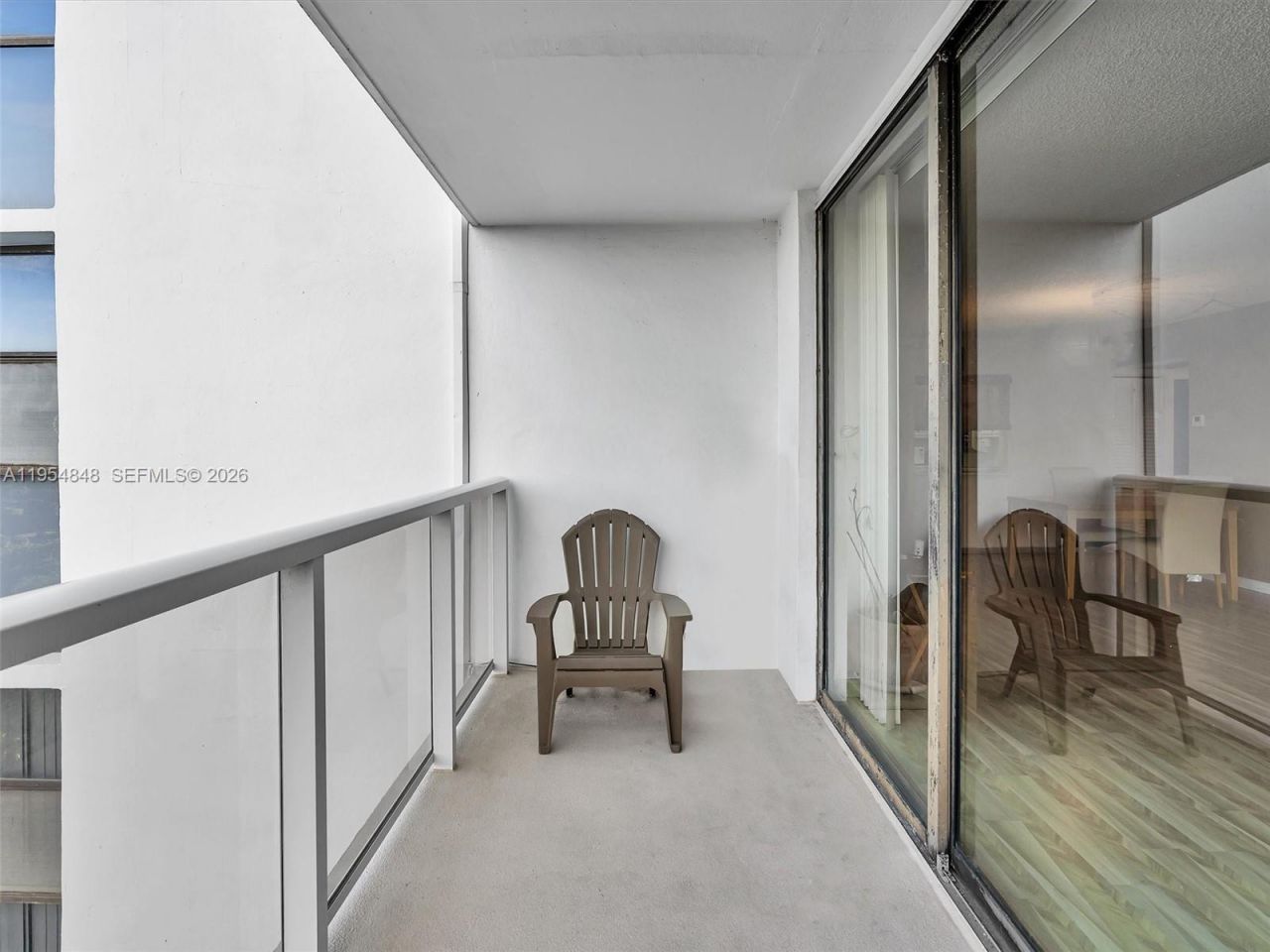 3731 N Country Club Dr, Unit 1223, Aventura, FL 33180 Photo