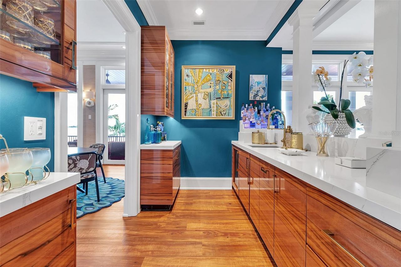 1204 Hillview Drive, Sarasota, FL 34239 Photo