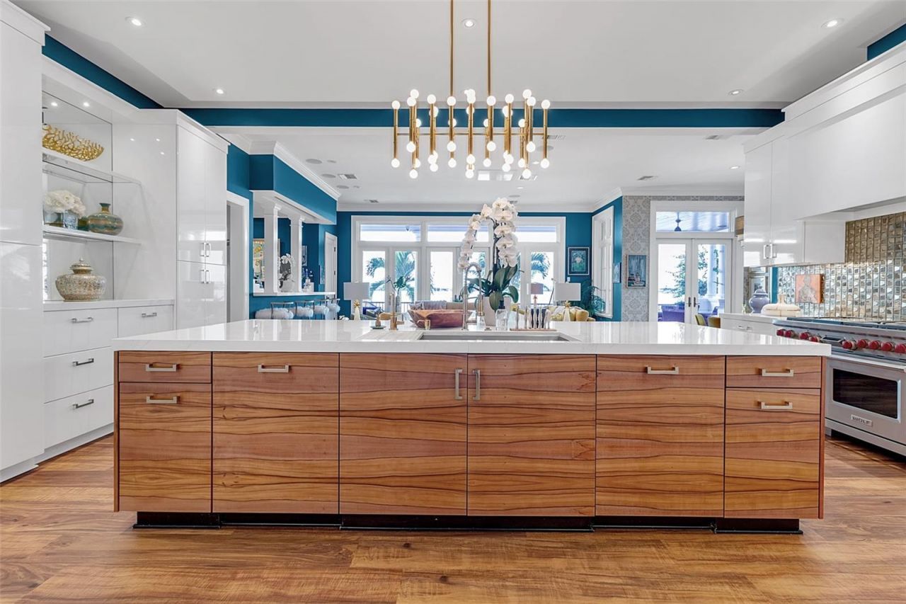 1204 Hillview Drive, Sarasota, FL 34239 Photo