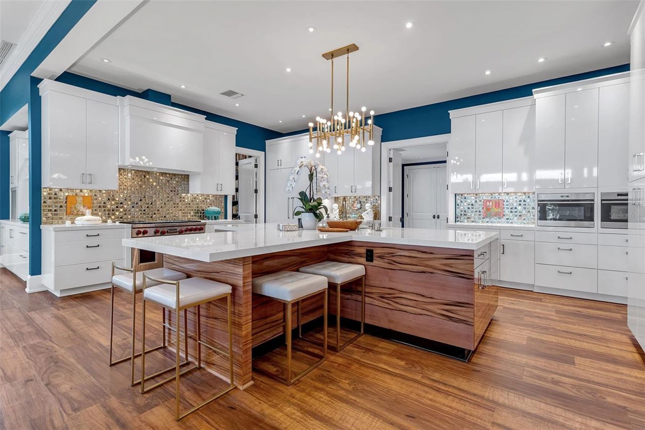 1204 Hillview Drive, Sarasota, FL 34239 Photo