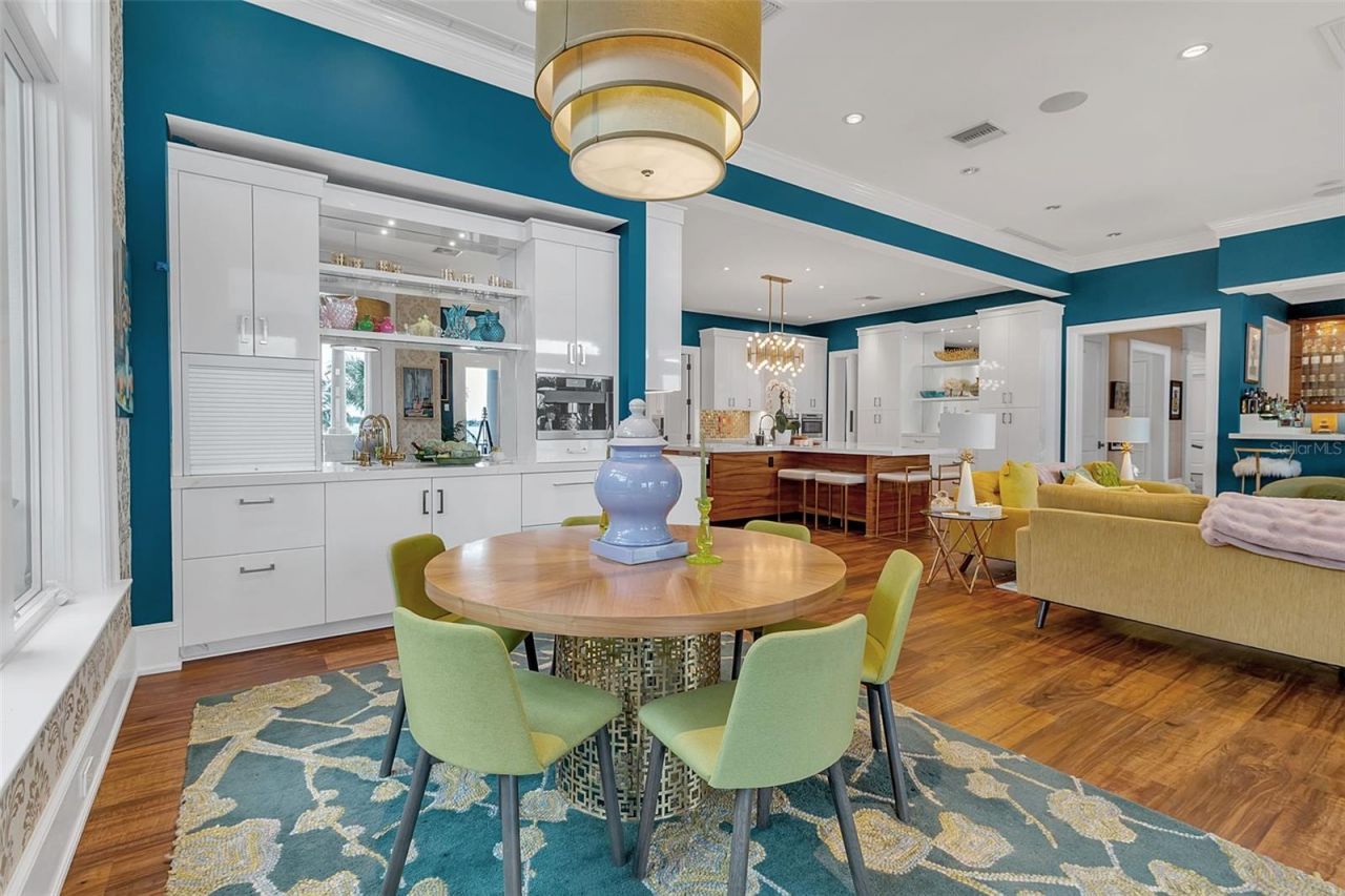 1204 Hillview Drive, Sarasota, FL 34239 Photo