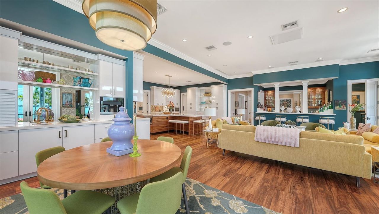 1204 Hillview Drive, Sarasota, FL 34239 Photo