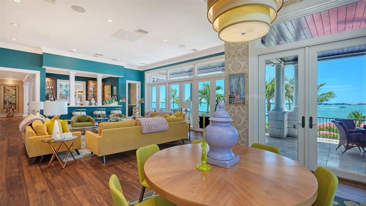 1204 Hillview Drive, Sarasota, FL 34239 Photo