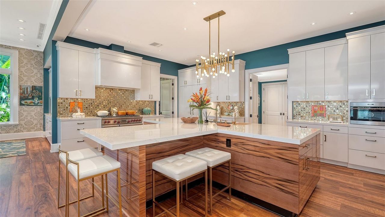 1204 Hillview Drive, Sarasota, FL 34239 Photo
