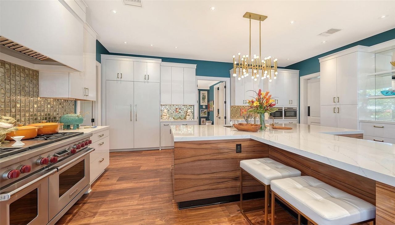 1204 Hillview Drive, Sarasota, FL 34239 Photo