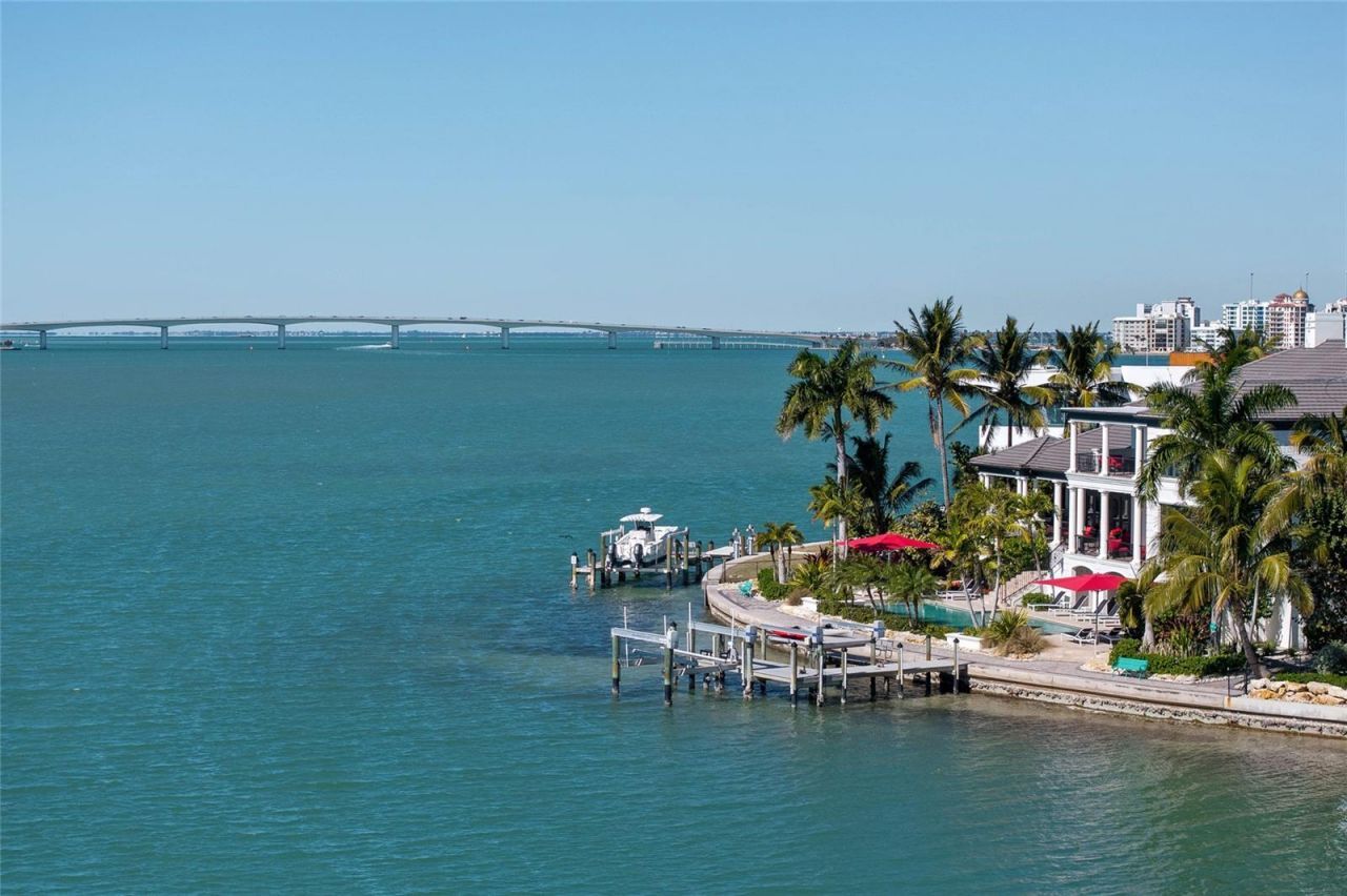 1204 Hillview Drive, Sarasota, FL 34239 Photo