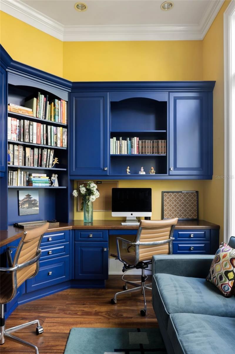 1204 Hillview Drive, Sarasota, FL 34239 Photo