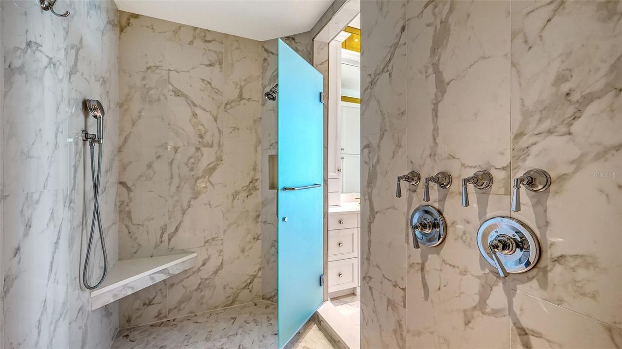 1204 Hillview Drive, Sarasota, FL 34239 Photo
