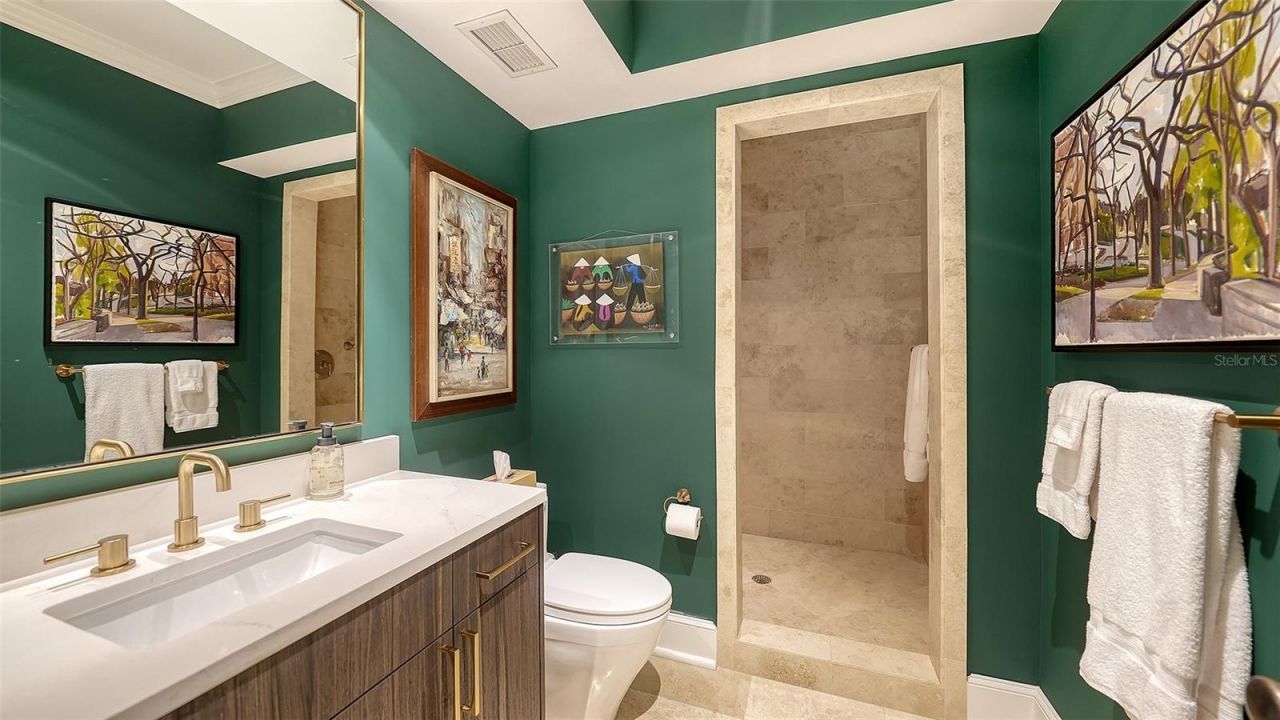 1204 Hillview Drive, Sarasota, FL 34239 Photo