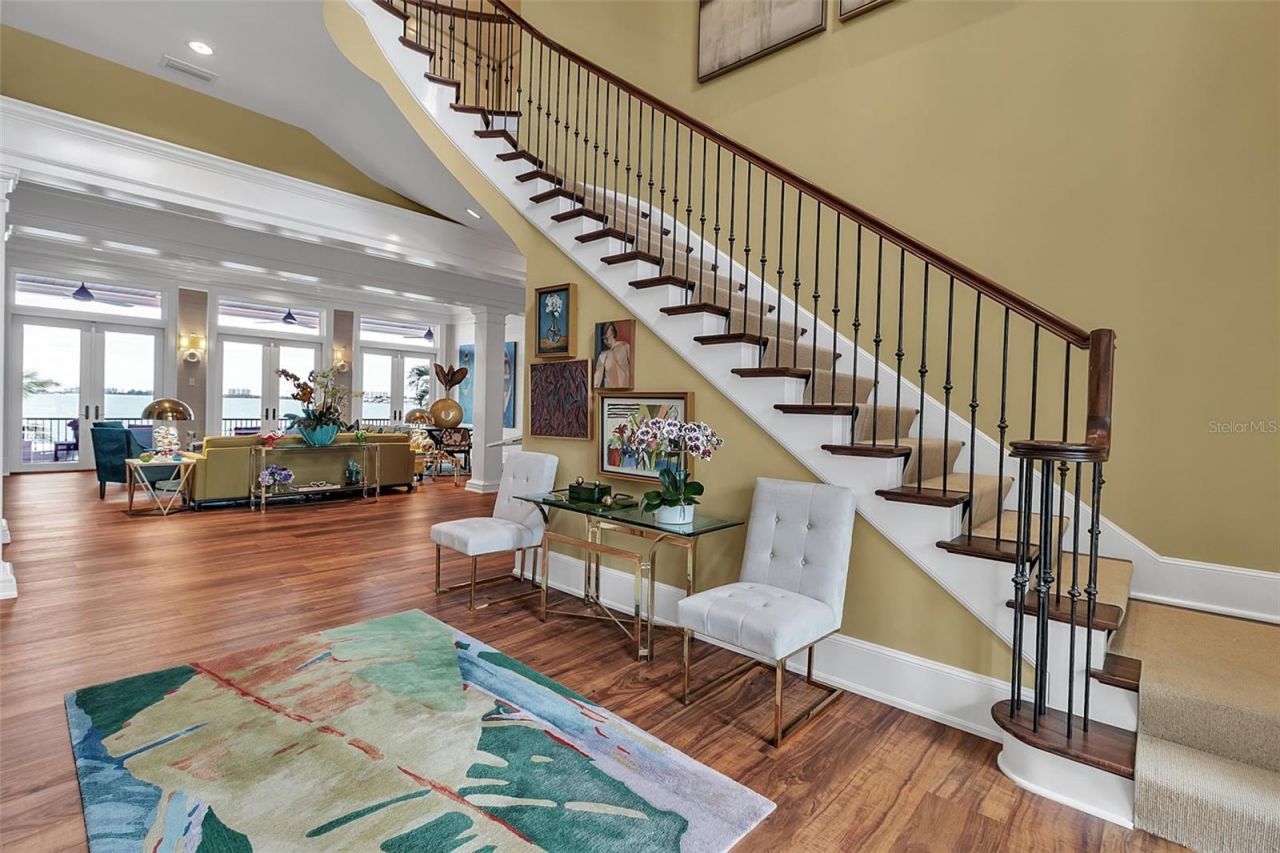 1204 Hillview Drive, Sarasota, FL 34239 Photo