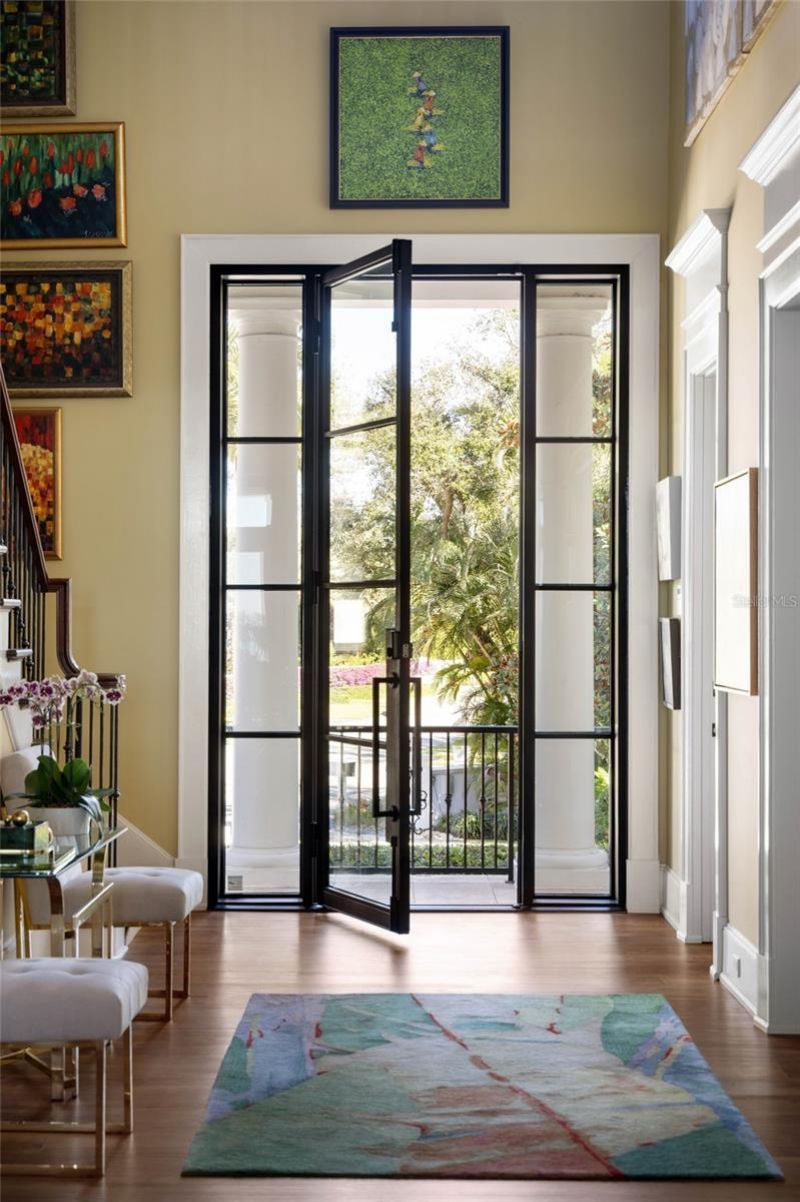 1204 Hillview Drive, Sarasota, FL 34239 Photo