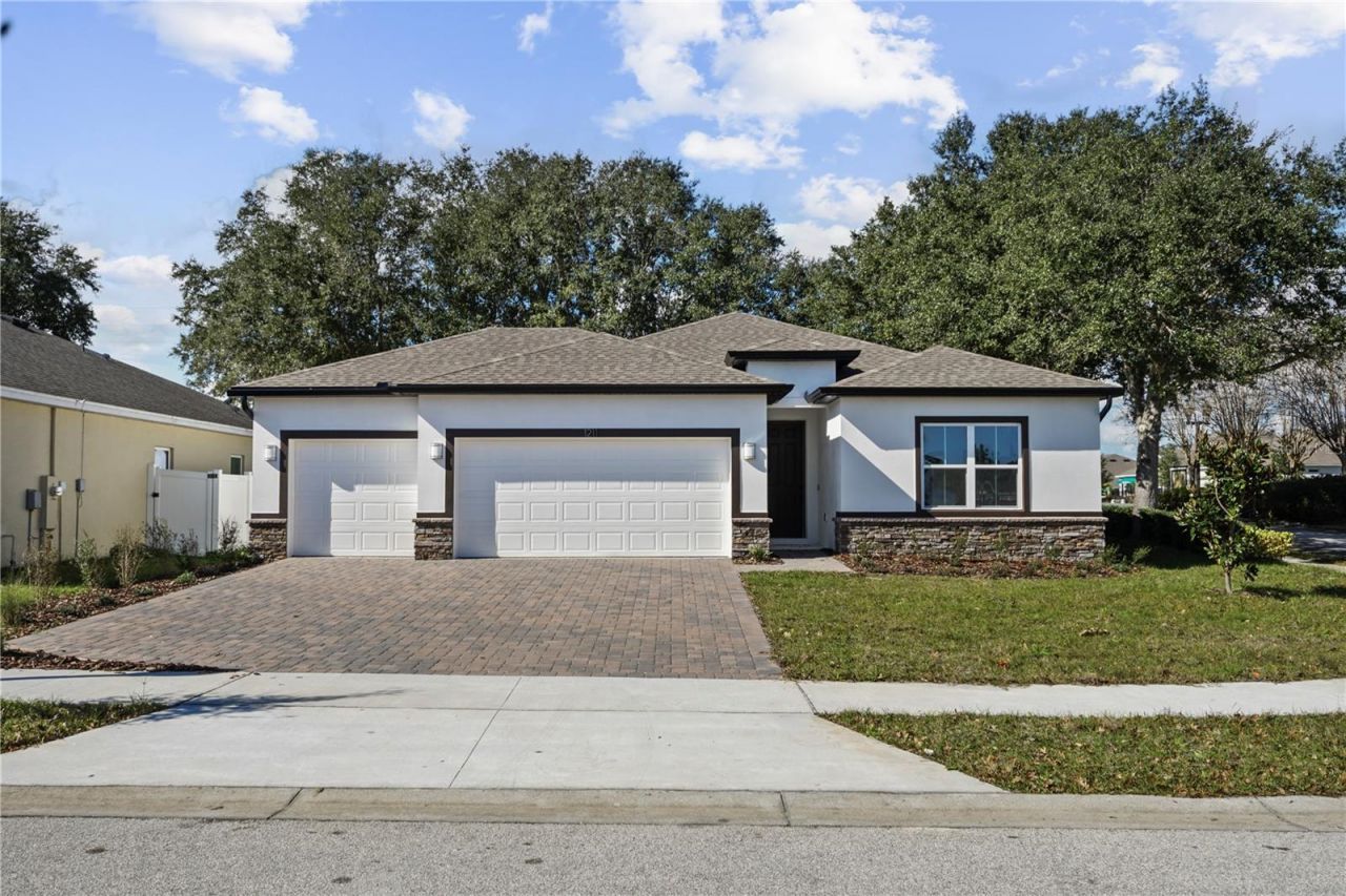 1211 Stratton Avenue, Groveland, FL 34736 Main Photo