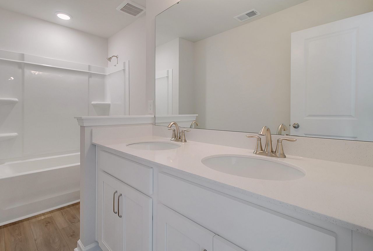 5241 Cottage Landing Drive Photo 37