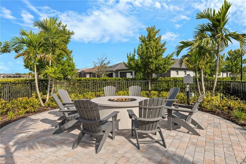 2147 Yellowfin Cir, Naples, FL 34114 Photo