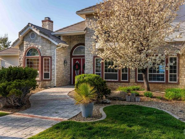 30360 Hart Oaks Drive, Keene, CA 93531