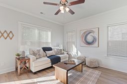 217 Virginia Street photo 4