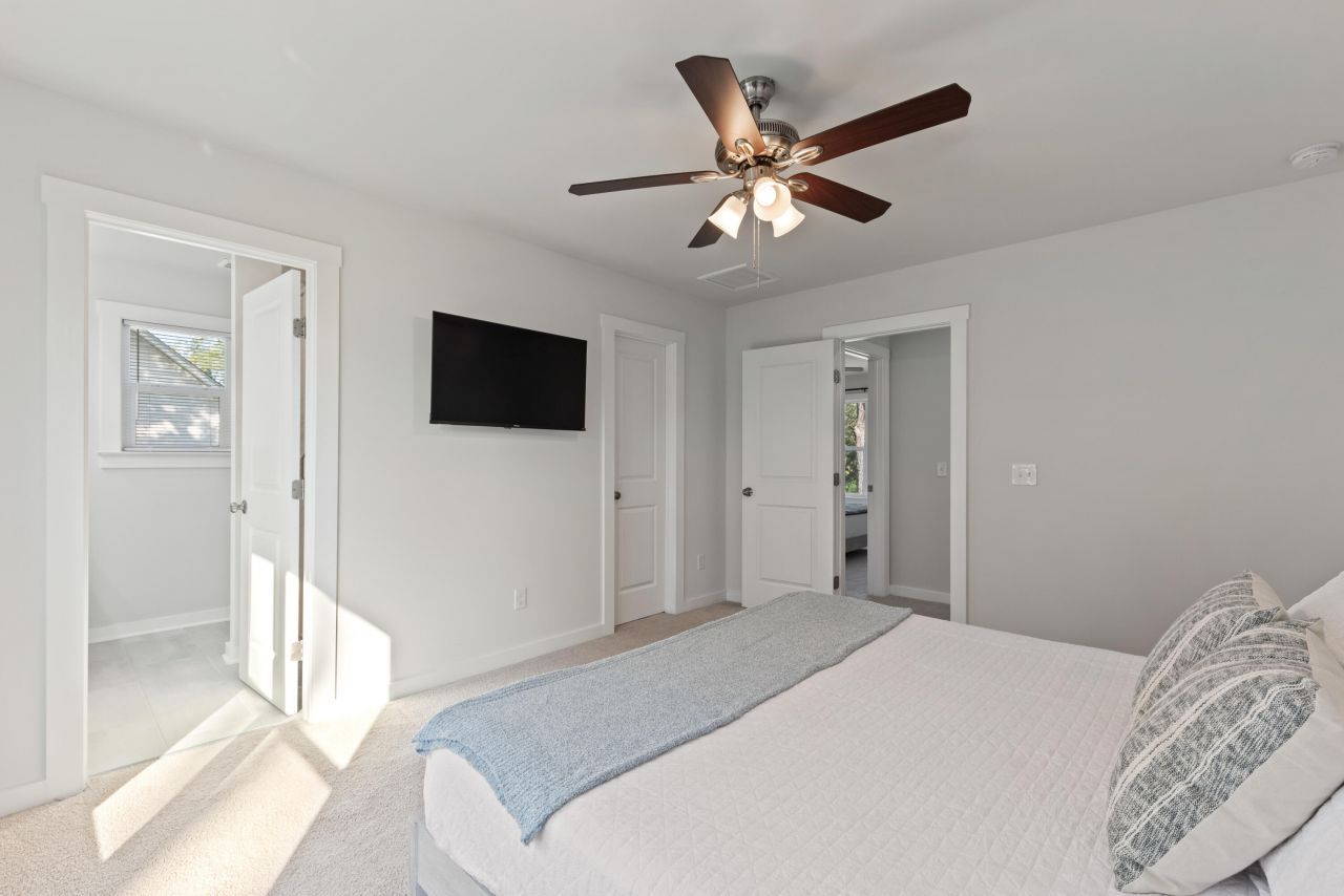 217 Virginia Street Photo 31