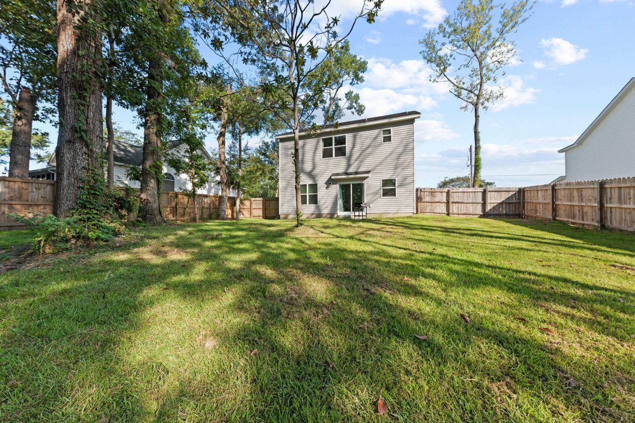 217 Virginia Street Photo 32
