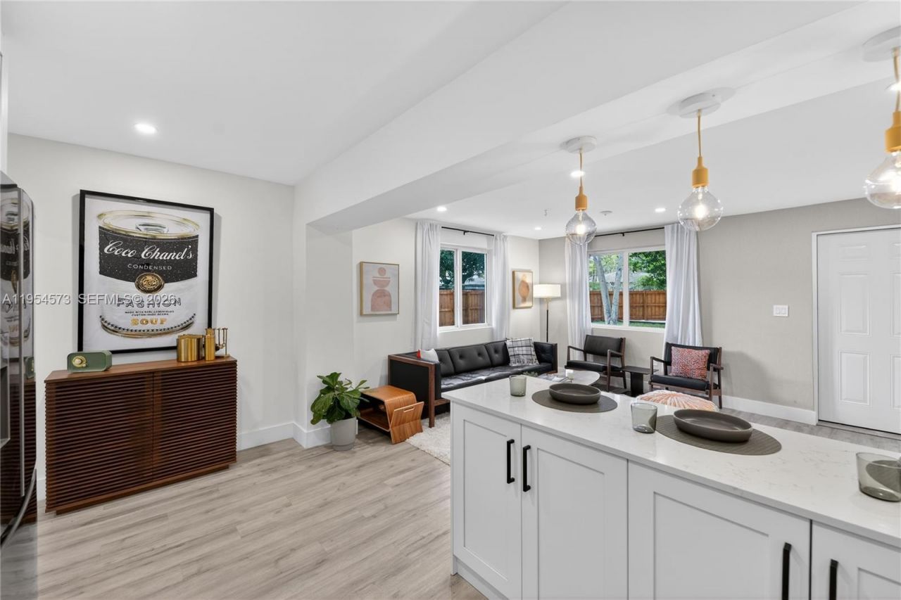 12060 NW 1st Ct, North Miami, FL 33168 Photo