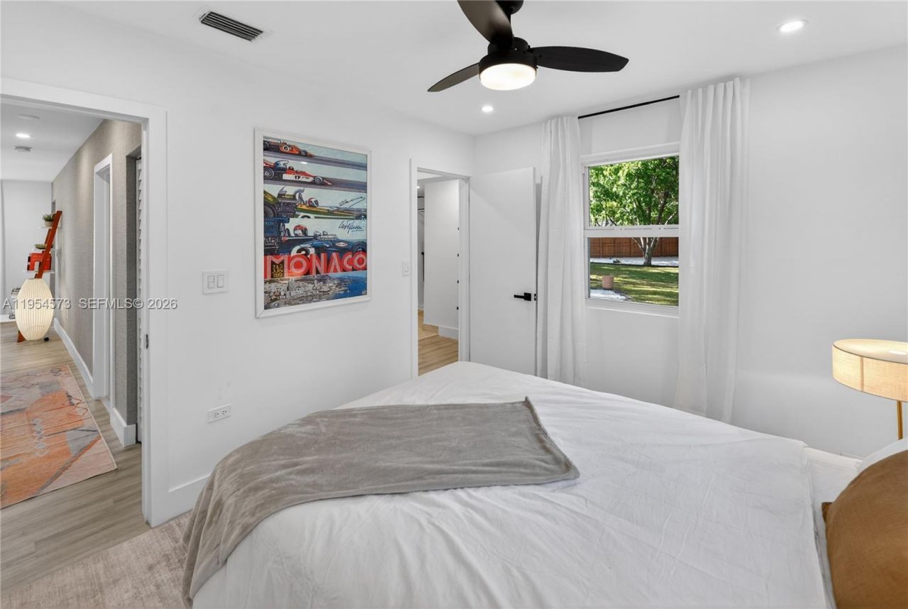 12060 NW 1st Ct, North Miami, FL 33168 Photo