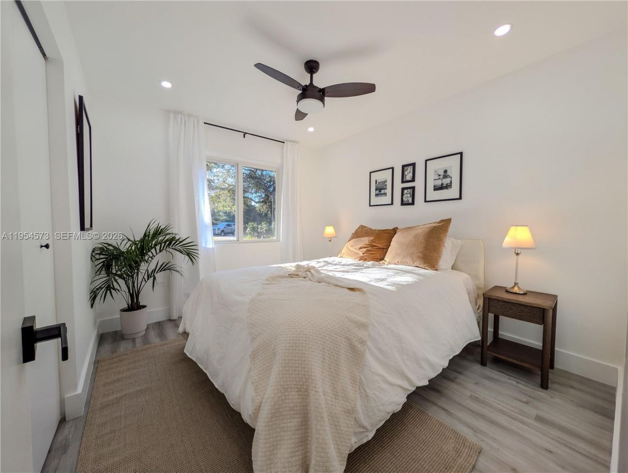 12060 NW 1st Ct, North Miami, FL 33168 Photo