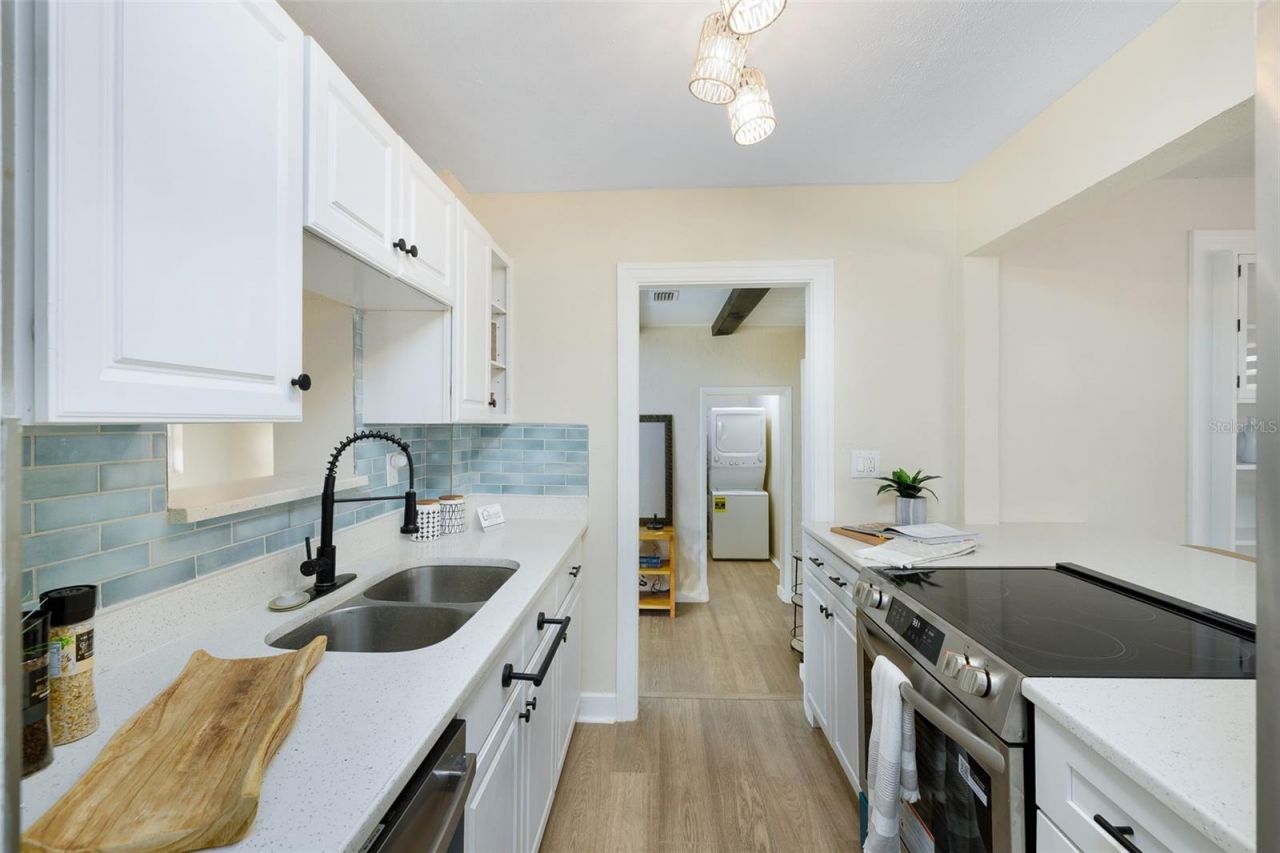 3800 1st Avenue S, Saint Petersburg, FL 33711 Photo