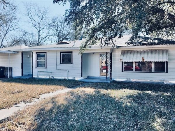 142 W 4th St., Yorktown, TX 78164