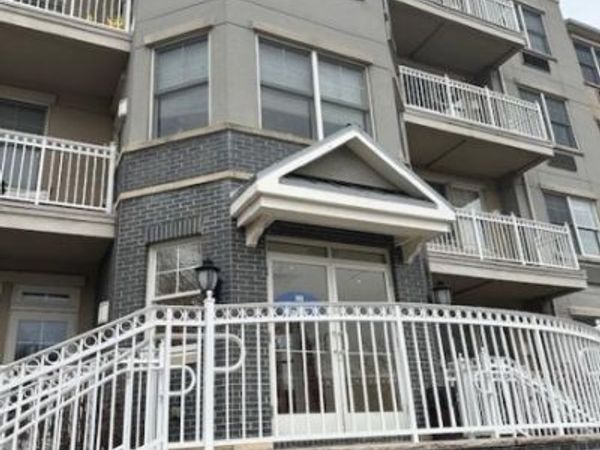 30 Freedomway, Jersey, NJ 07305